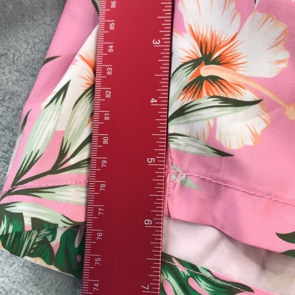 Coast Clothing Men's Pink Floral Swim Trunks Size L - Picture 9 of 9